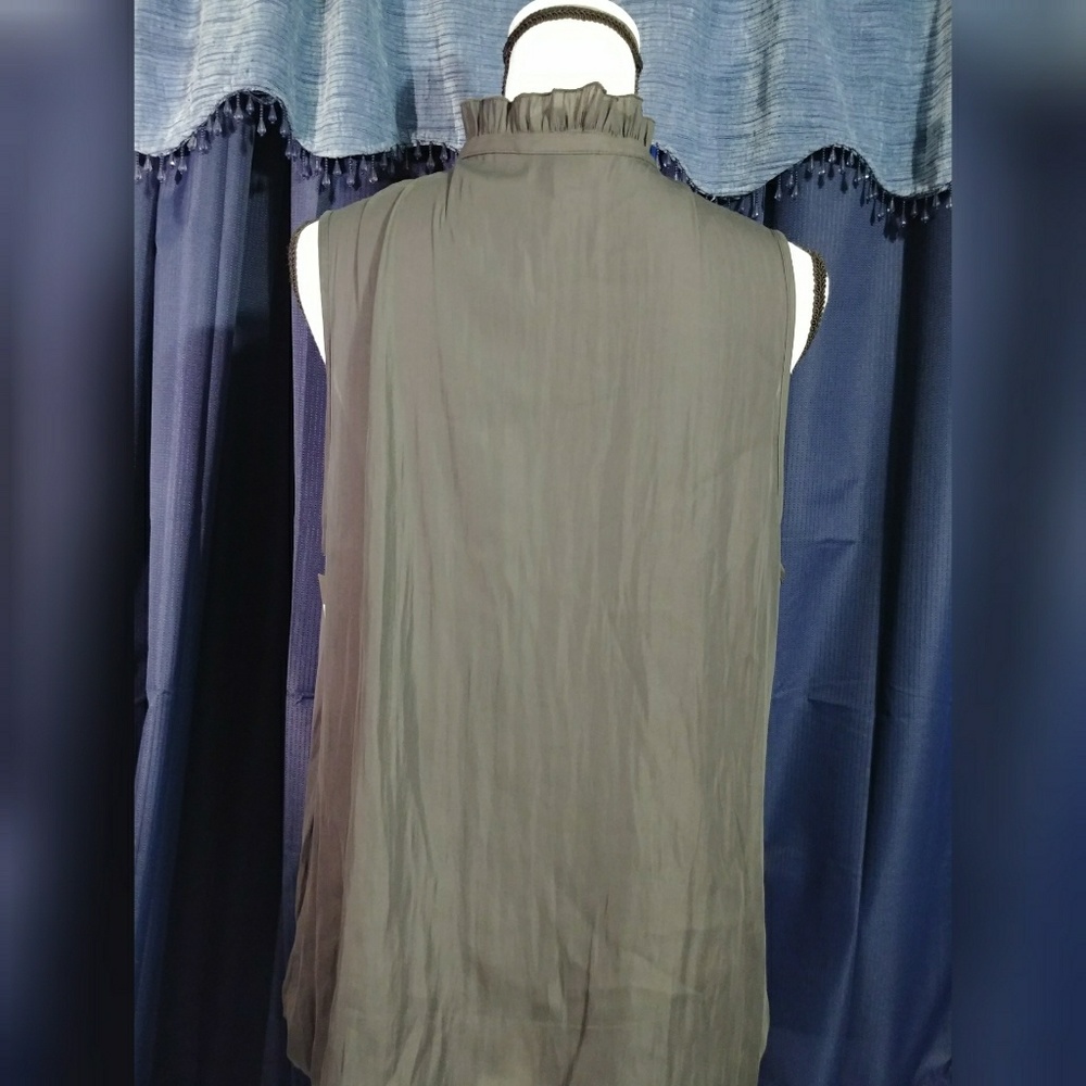 NWT Mossimo Ruffle Neck Tank Top - Picture 2 of 3